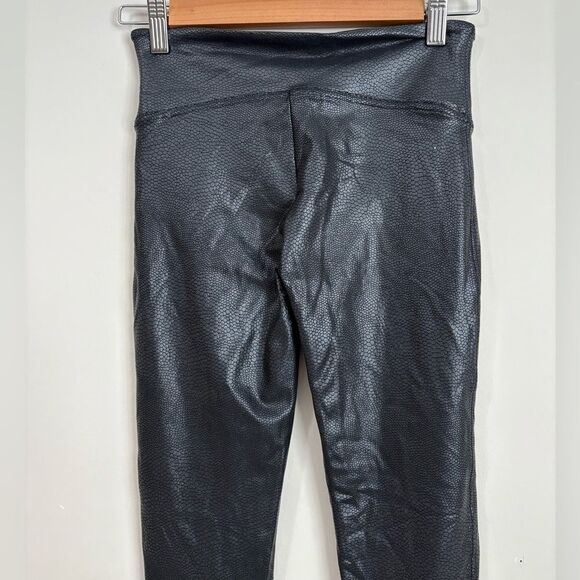 Spanx Women's Faux Leather Matte Black Snake Leggings - Picture 8 of 11